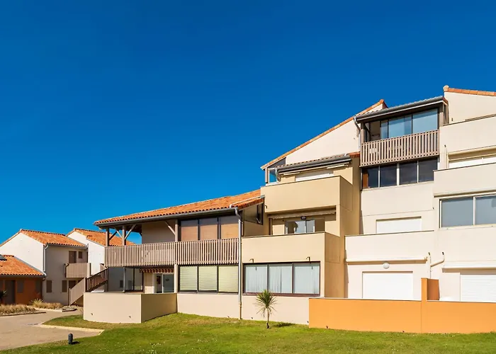 Evasion Atlantique, Acces Lejlighed