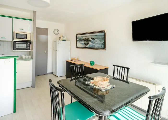 Evasion Atlantique, Acces *